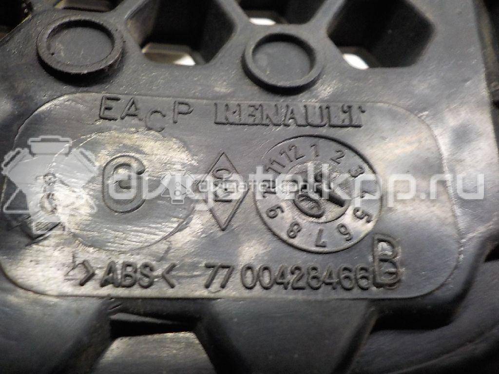 Фото Решетка радиатора левая  7700428466 для Renault Scénic / Megane {forloop.counter}}