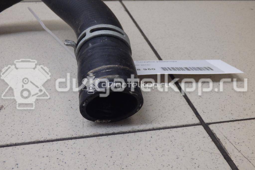 Фото Патрубок радиатора  215034612R для Renault Captur J5 / Clio {forloop.counter}}