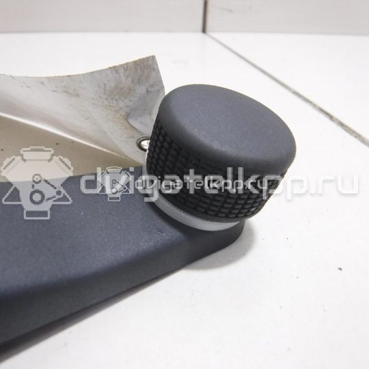 Фото Ручка стеклоподъемника  1H0837581D для Seat Ibiza / Cordoba / Leon / Toledo / Alhambra