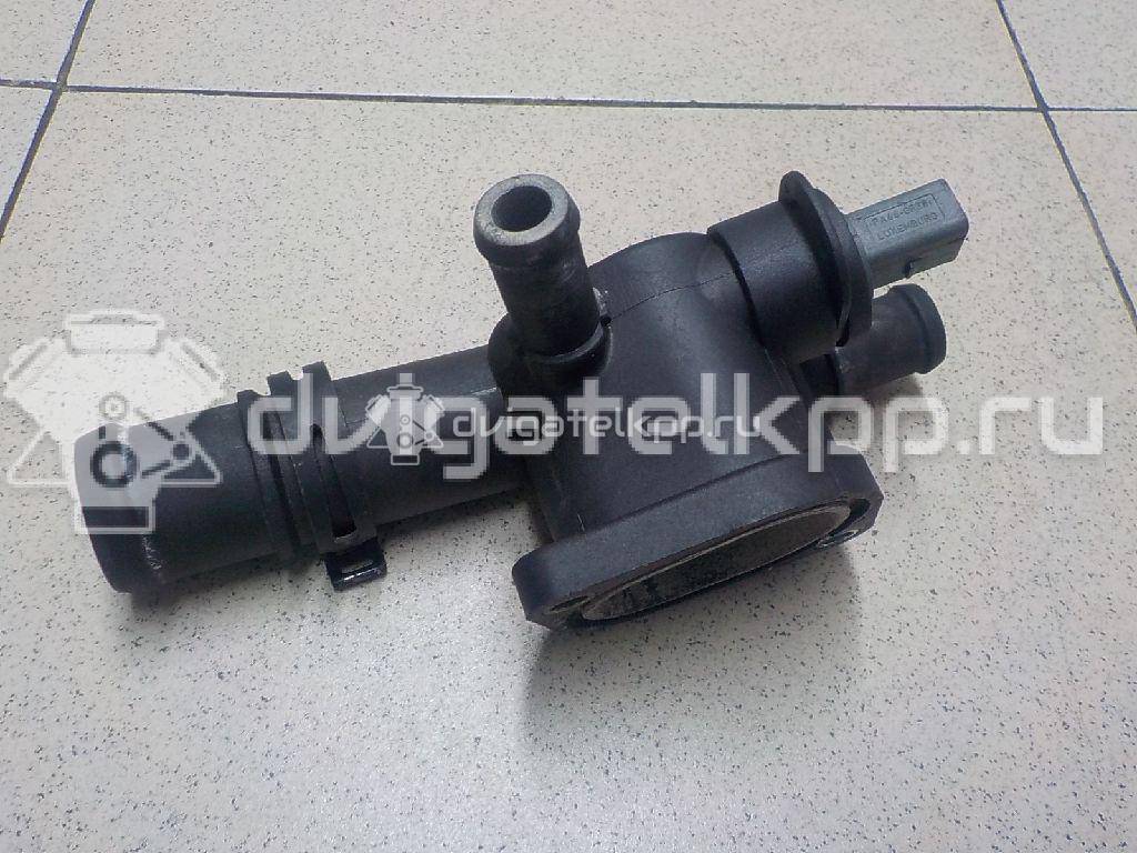 Фото Фланец двигателя системы охлаждения  038121132D для Seat Ibiza / Cordoba / Leon / Toledo / Alhambra {forloop.counter}}