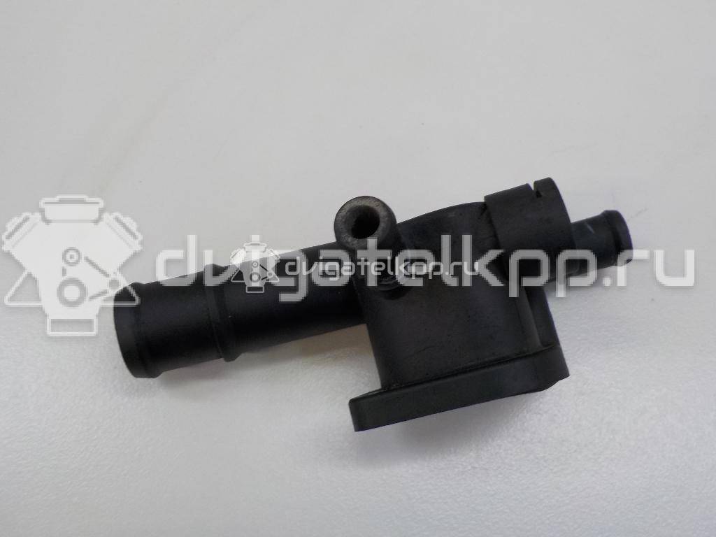Фото Фланец двигателя системы охлаждения  038121132D для Seat Ibiza / Cordoba / Leon / Toledo / Alhambra {forloop.counter}}