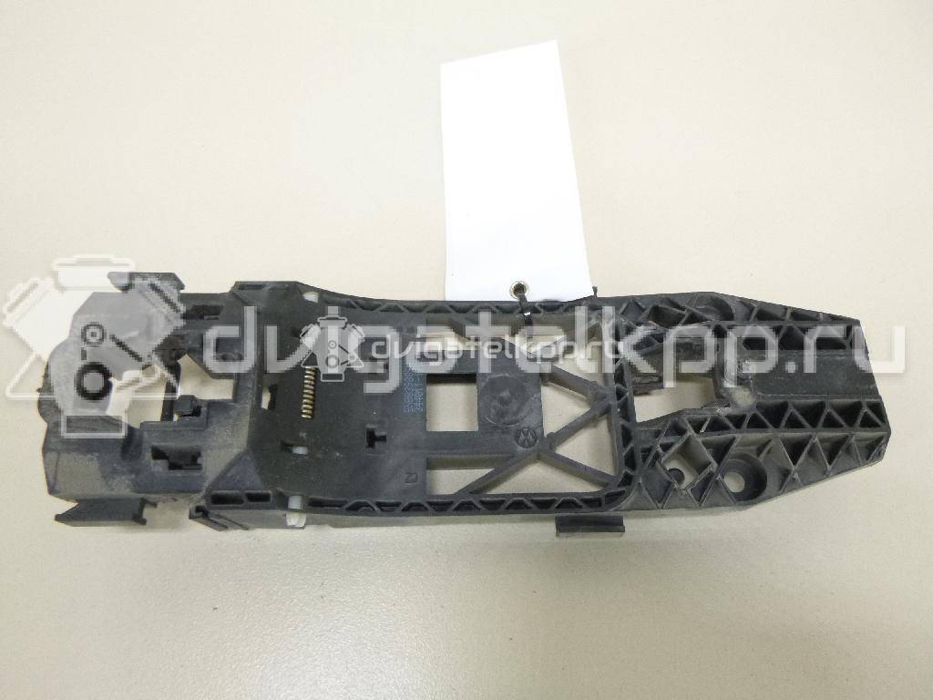Фото Кронштейн ручки  5N0839885H для seat Alhambra {forloop.counter}}