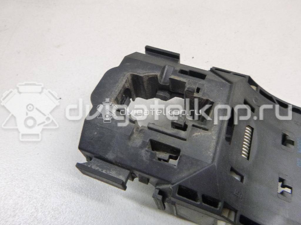 Фото Кронштейн ручки  5N0839885H для seat Alhambra {forloop.counter}}