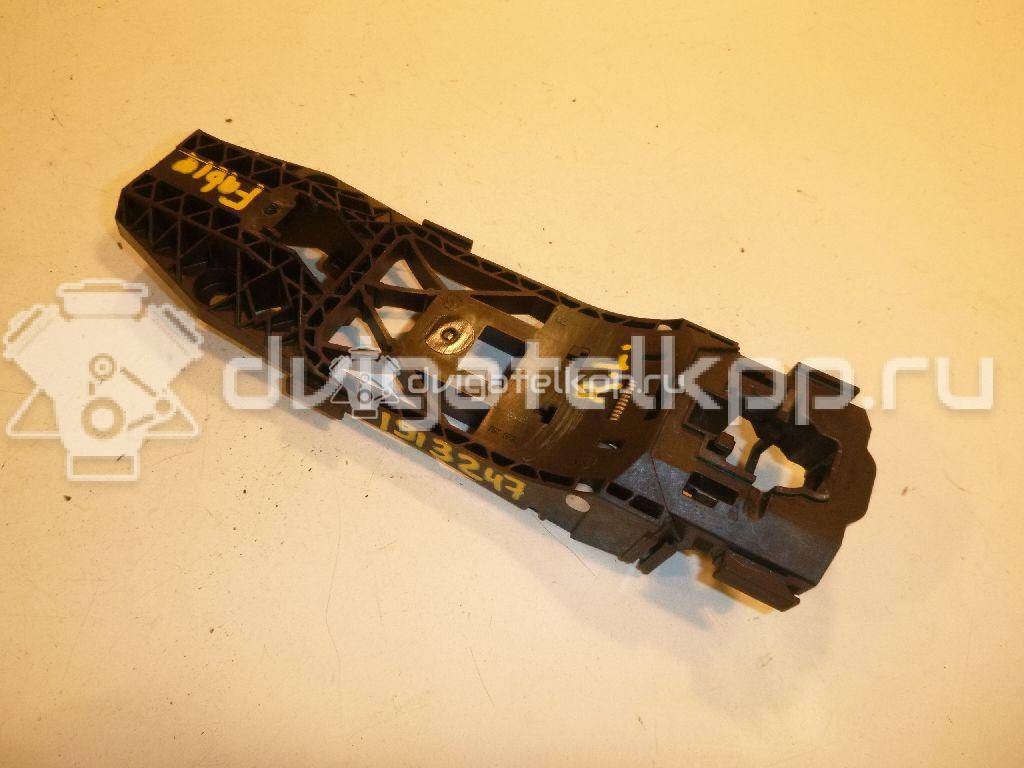 Фото Кронштейн ручки  5N0839885H для seat Alhambra {forloop.counter}}