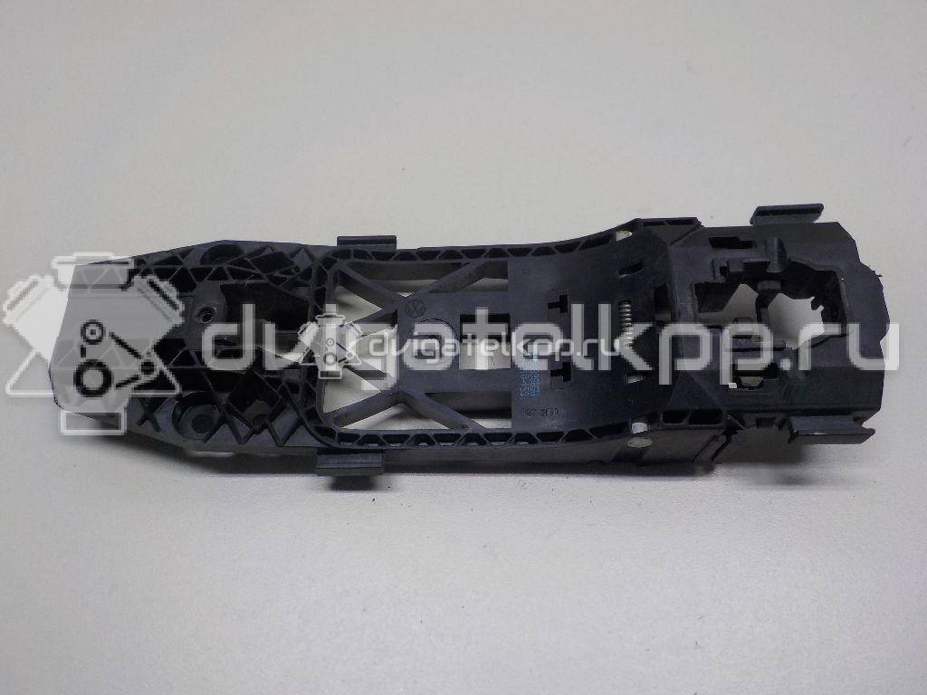 Фото Кронштейн ручки  5N0839885H для seat Alhambra {forloop.counter}}