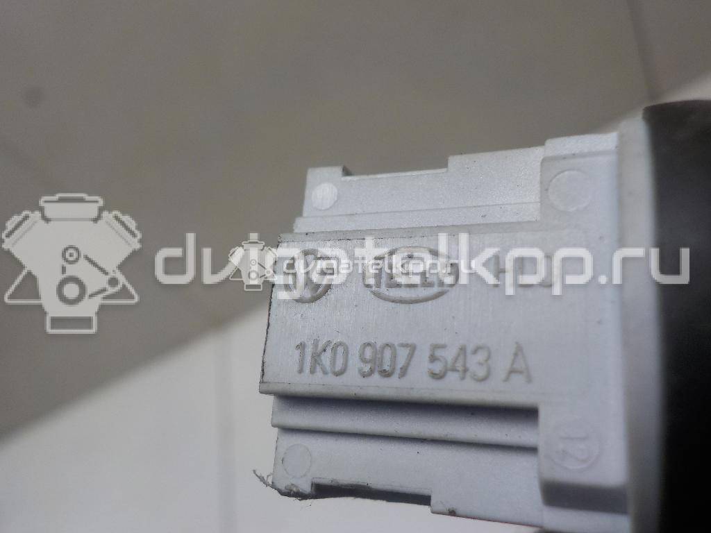 Фото Датчик температуры воздуха  1K0907543G для Seat Leon / Toledo / Alhambra / Altea / Exeo {forloop.counter}}