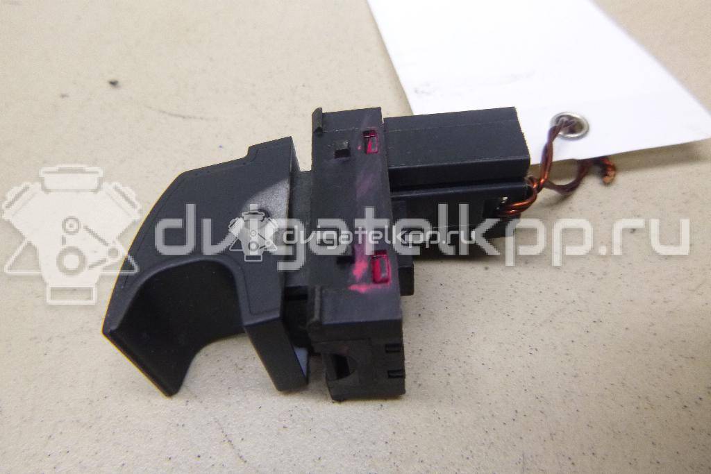 Фото Кнопка стеклоподъемника  7L6959855B для Seat Ibiza / Leon / Toledo / Alhambra / Altea {forloop.counter}}
