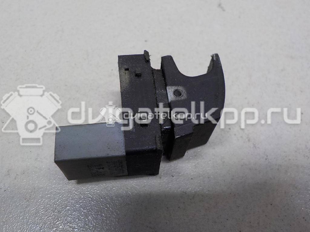 Фото Кнопка стеклоподъемника  1F0959855 для Seat Ibiza / Leon / Toledo / Alhambra / Altea {forloop.counter}}