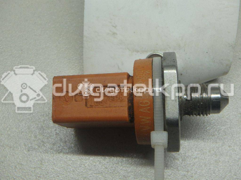 Фото Датчик давления топлива  06J906051D для Seat Ibiza / Leon / Toledo / Alhambra / Altea {forloop.counter}}