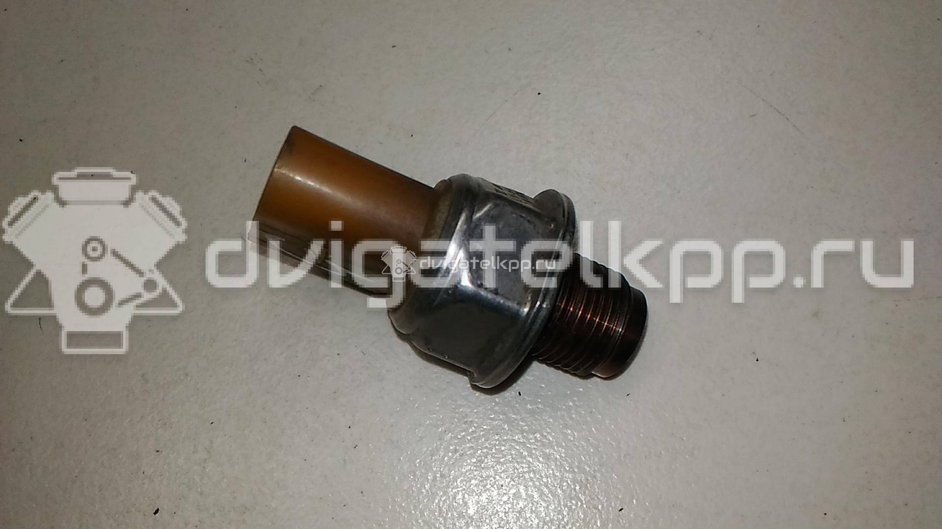 Фото Датчик давления топлива  03L906054A для Seat Ibiza / Leon / Toledo / Alhambra / Altea {forloop.counter}}