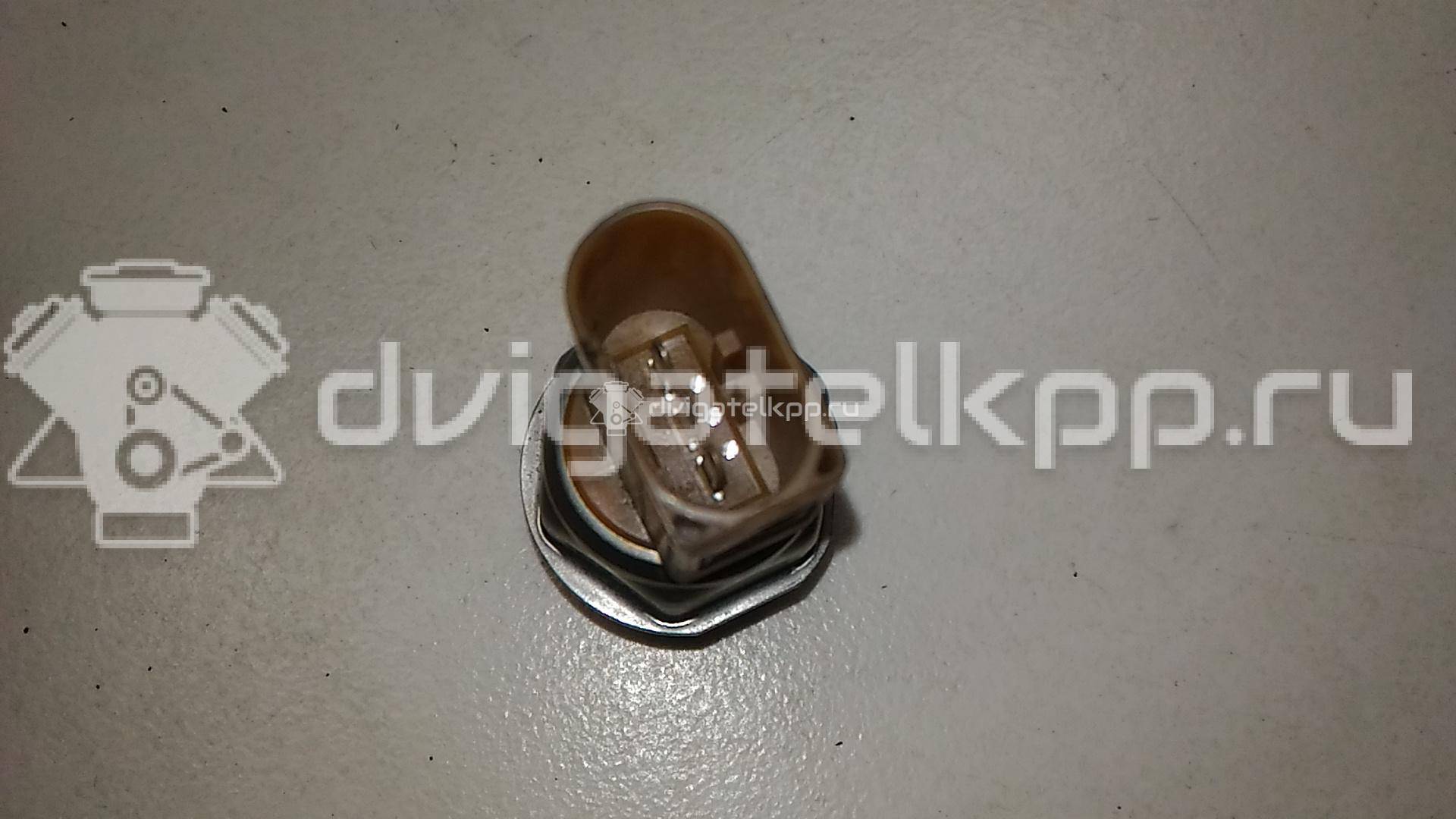 Фото Датчик давления топлива  03L906054A для Seat Ibiza / Leon / Toledo / Alhambra / Altea {forloop.counter}}