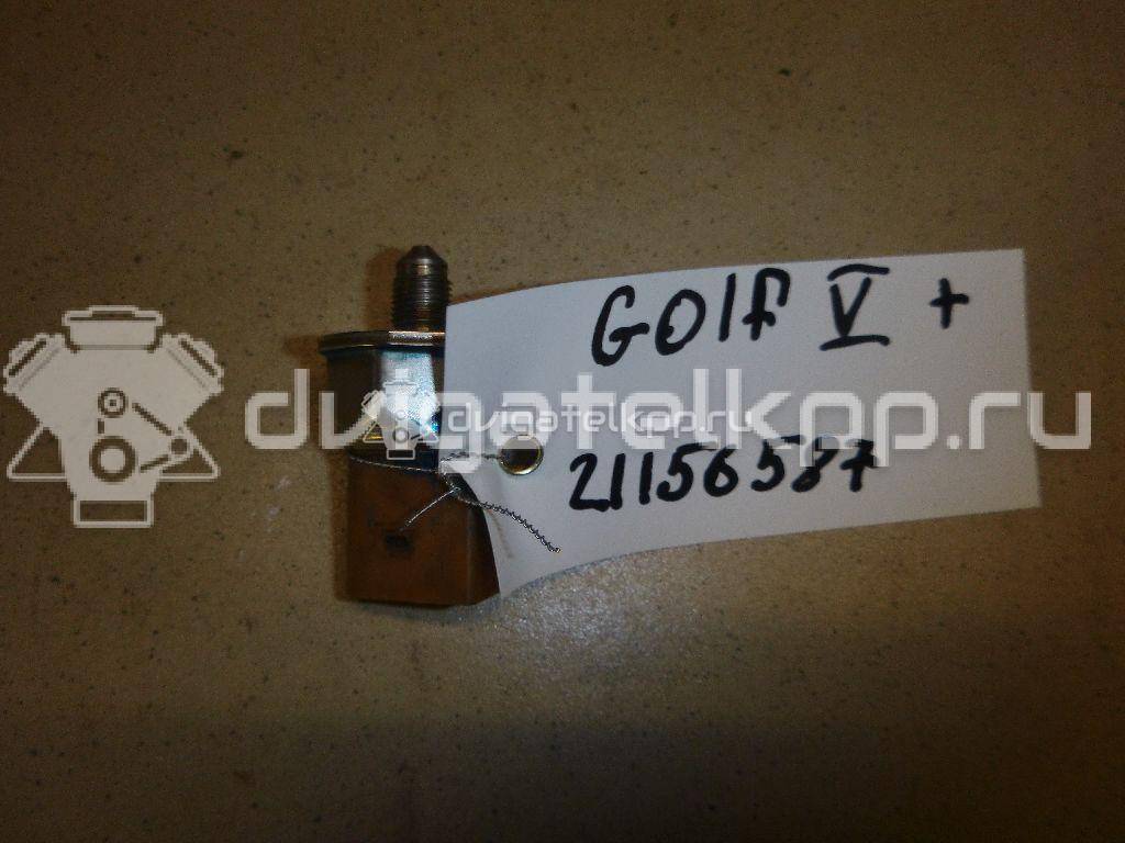 Фото Датчик давления топлива  03C906051H для Seat Ibiza / Leon / Toledo / Alhambra / Altea {forloop.counter}}