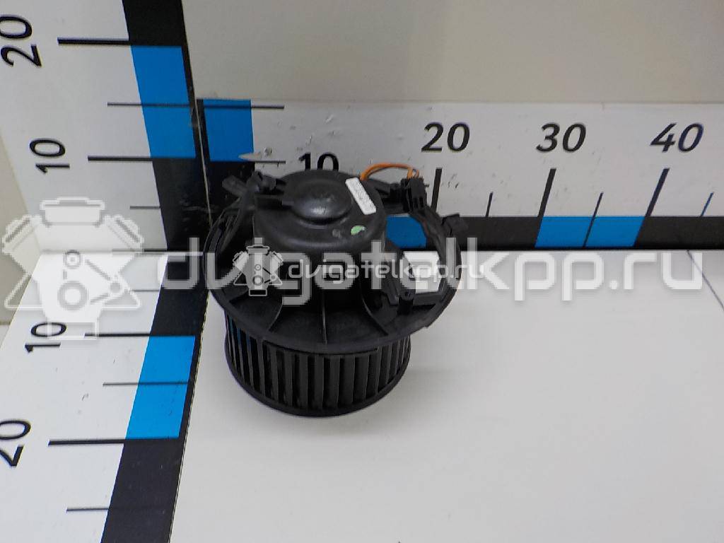 Фото Моторчик отопителя  3C1820015P для Seat Leon / Toledo / Alhambra / Altea {forloop.counter}}