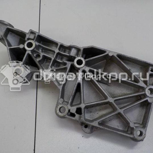 Фото Кронштейн генератора  03g903143a для audi A3 [8P1]