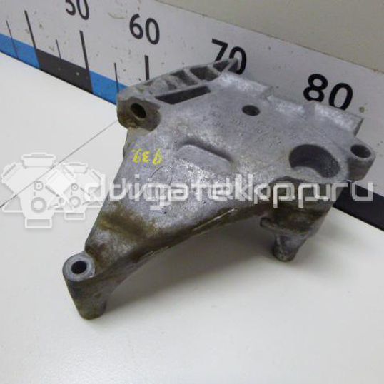 Фото Кронштейн опоры двигателя  06F199207Q для seat Altea