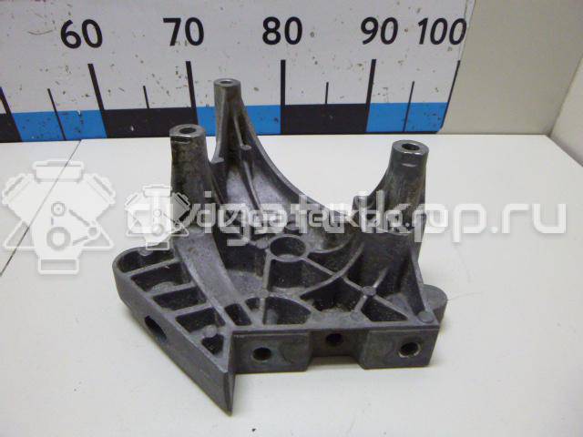 Фото Кронштейн опоры двигателя  06F199207Q для seat Altea {forloop.counter}}