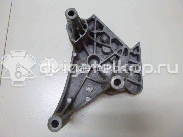 Фото Кронштейн опоры двигателя  06F199207Q для seat Altea {forloop.counter}}