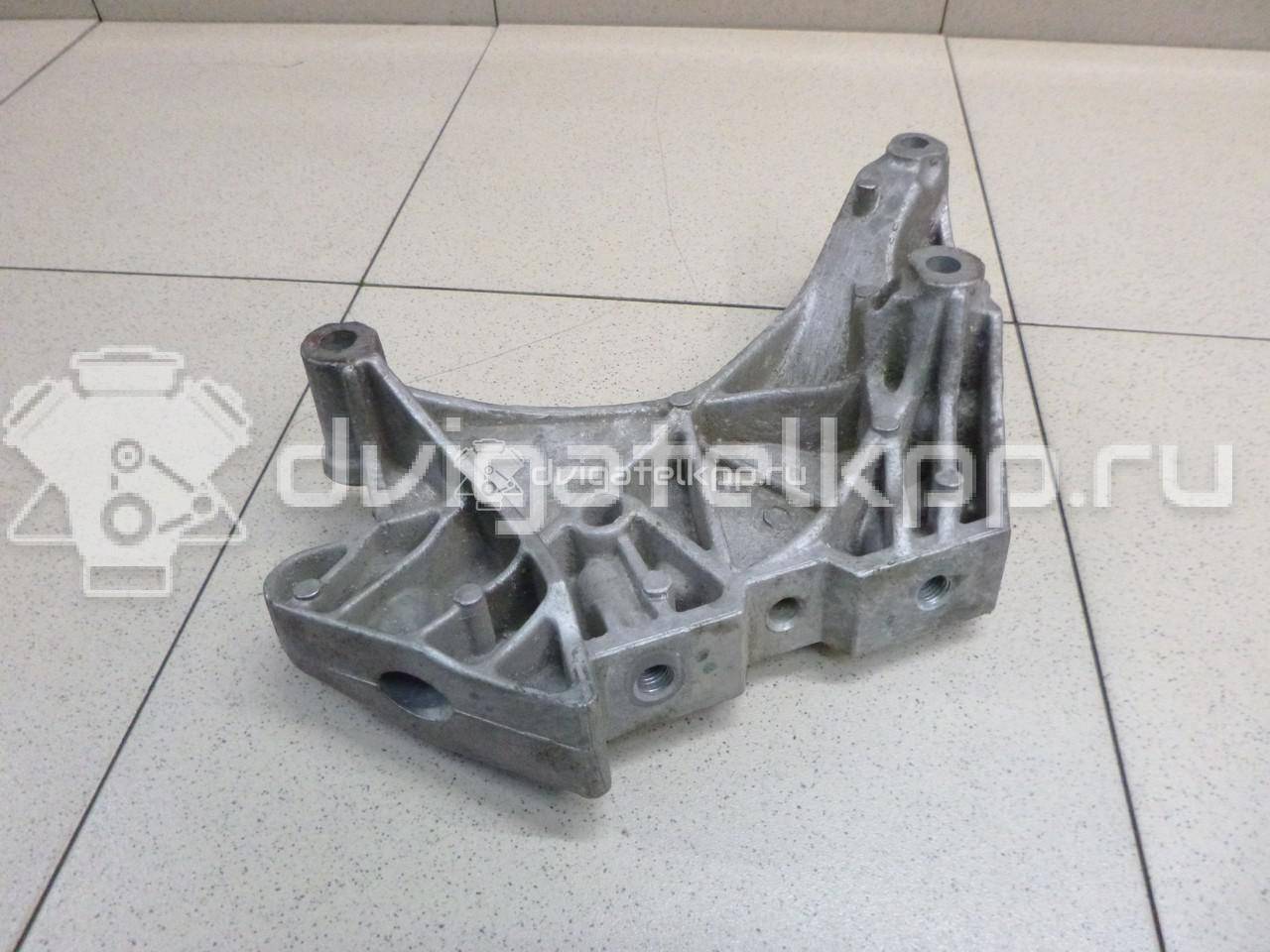 Фото Кронштейн двигателя правый  06j199207p для audi A3 [8P1] {forloop.counter}}