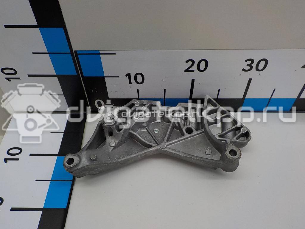 Фото Кронштейн двигателя правый  06J199207P для seat Altea {forloop.counter}}
