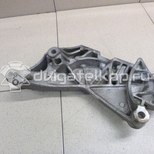Фото Кронштейн двигателя правый  06j199207p для audi A3 [8P1]