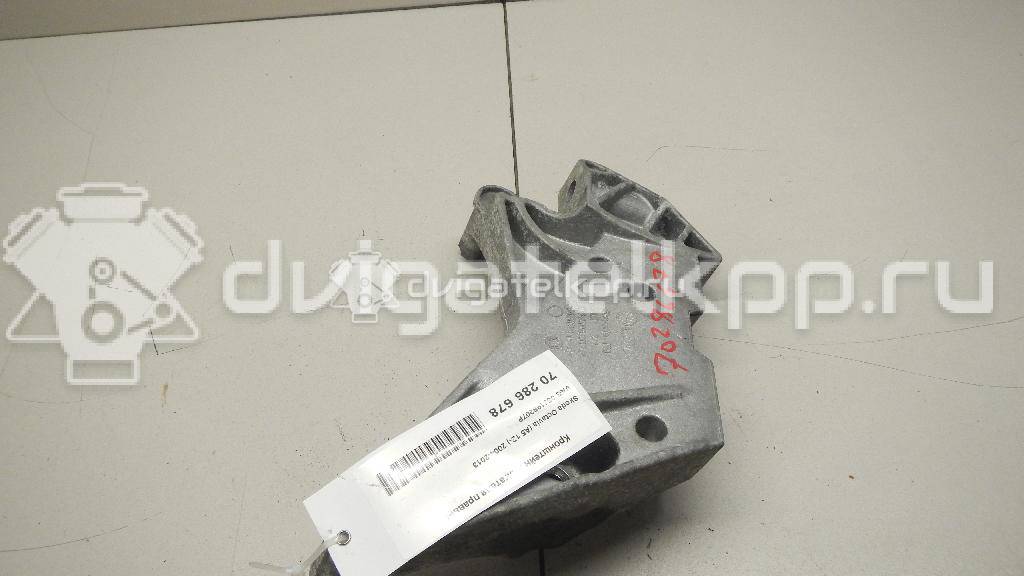 Фото Кронштейн двигателя правый  06J199207P для seat Altea {forloop.counter}}