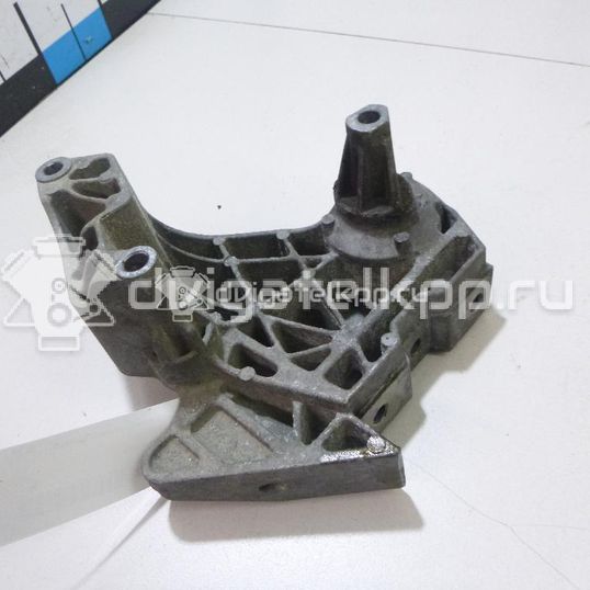 Фото Кронштейн двигателя правый  06F199207H для seat Altea