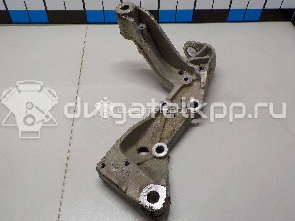 Фото Кронштейн переднего рычага  1K0199295E для Seat Leon / Toledo / Altea {forloop.counter}}