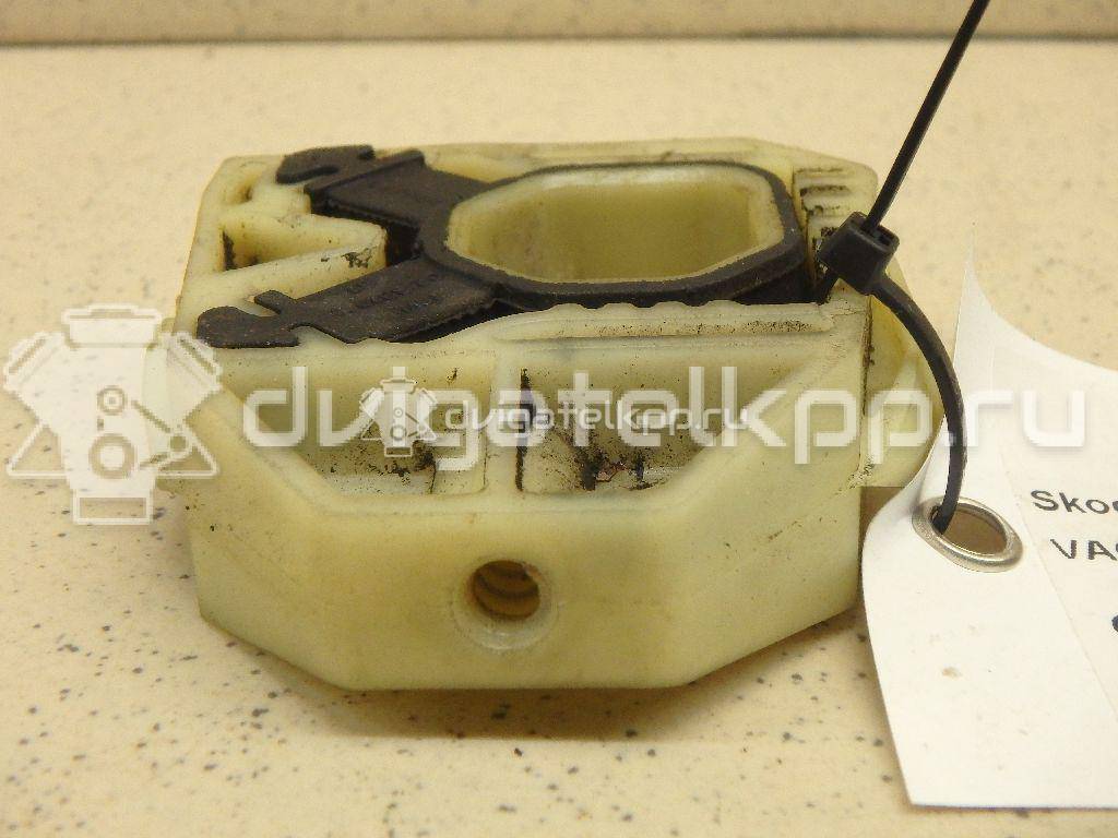 Фото Кронштейн радиатора  1Z0121367B для seat Altea {forloop.counter}}