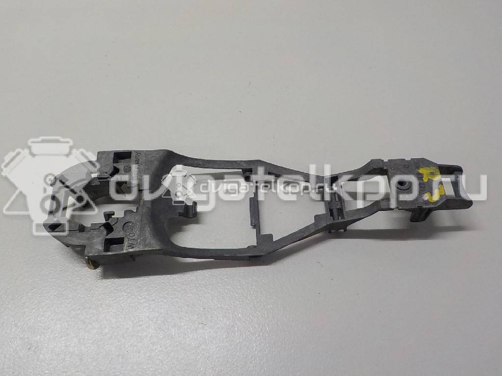 Фото Кронштейн ручки  3B0837886D для seat Altea {forloop.counter}}