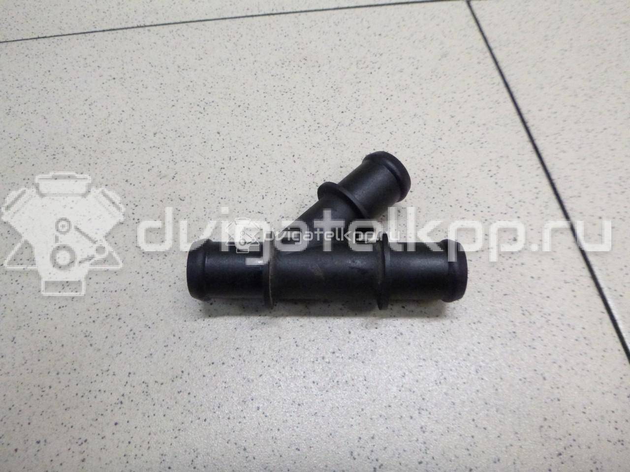 Фото Фланец / тройник  1K0121087Q для seat Altea {forloop.counter}}