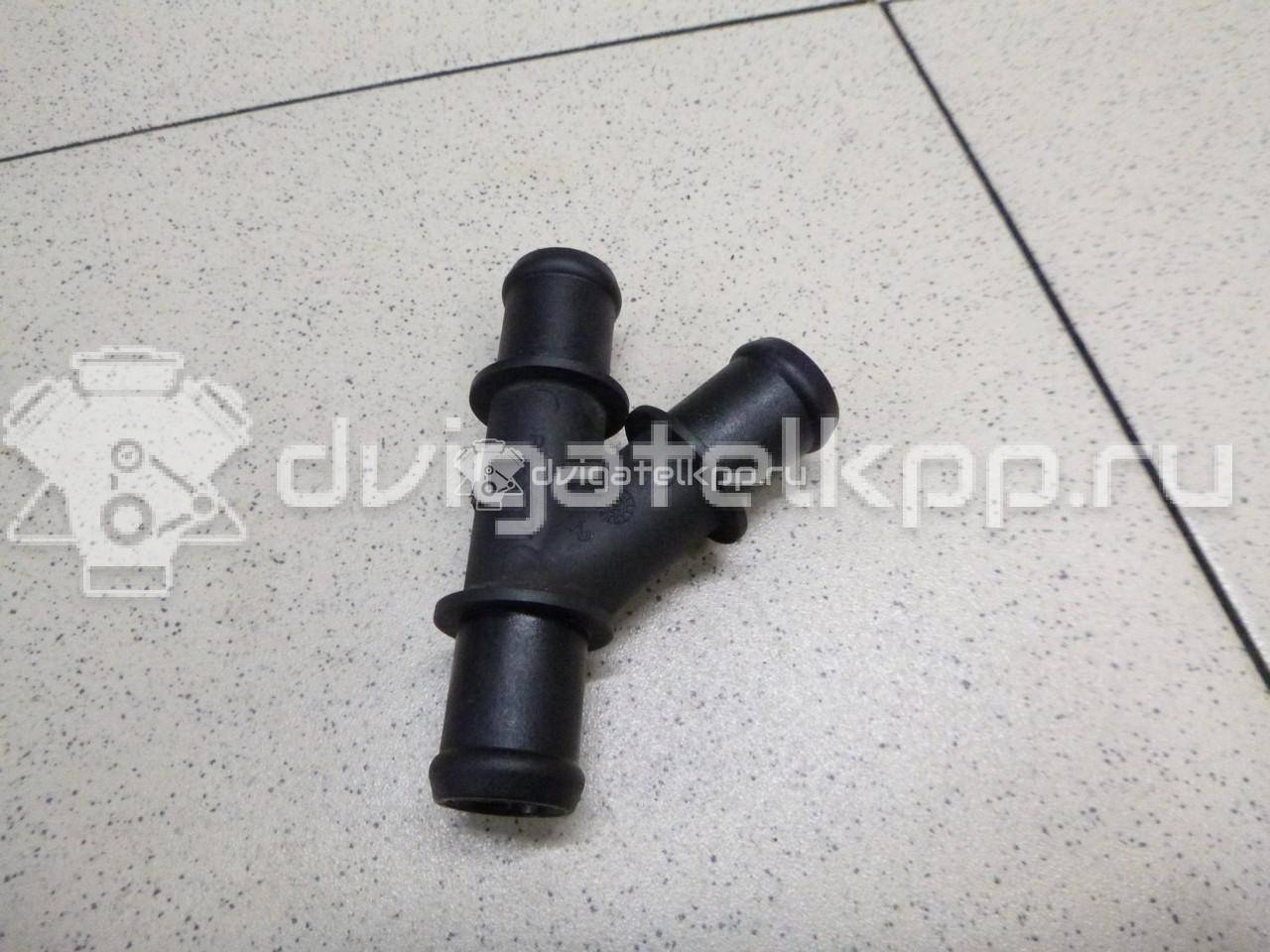 Фото Фланец / тройник  1K0121087Q для seat Altea {forloop.counter}}