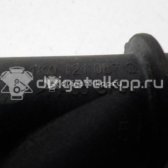 Фото Фланец / тройник  1K0121087Q для audi A1