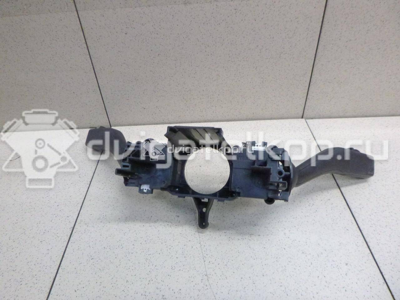 Фото Переключатель подрулевой в сборе  5K0953502M9B9 для seat Altea {forloop.counter}}