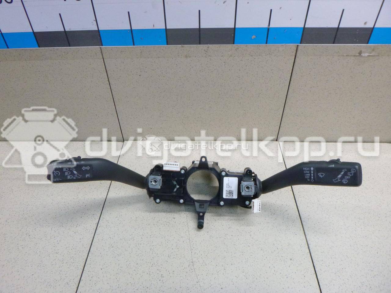 Фото Переключатель подрулевой в сборе  5K0953502M9B9 для seat Altea {forloop.counter}}