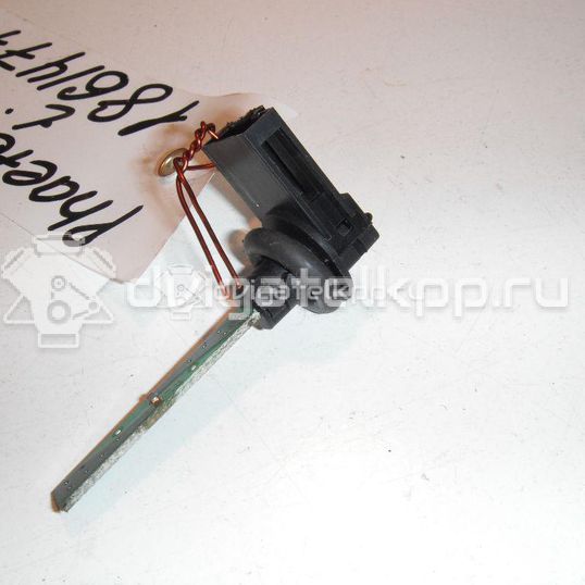 Фото Датчик температуры воздуха  4b0820539 для audi A8 [4N]