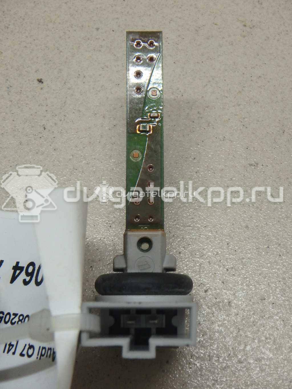 Фото Датчик температуры воздуха  4b0820539 для audi A8 [4N] {forloop.counter}}