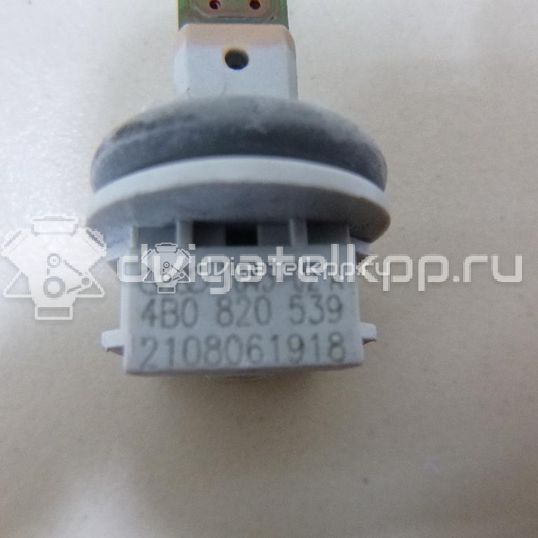 Фото Датчик температуры воздуха  4b0820539 для audi A8 [4N]