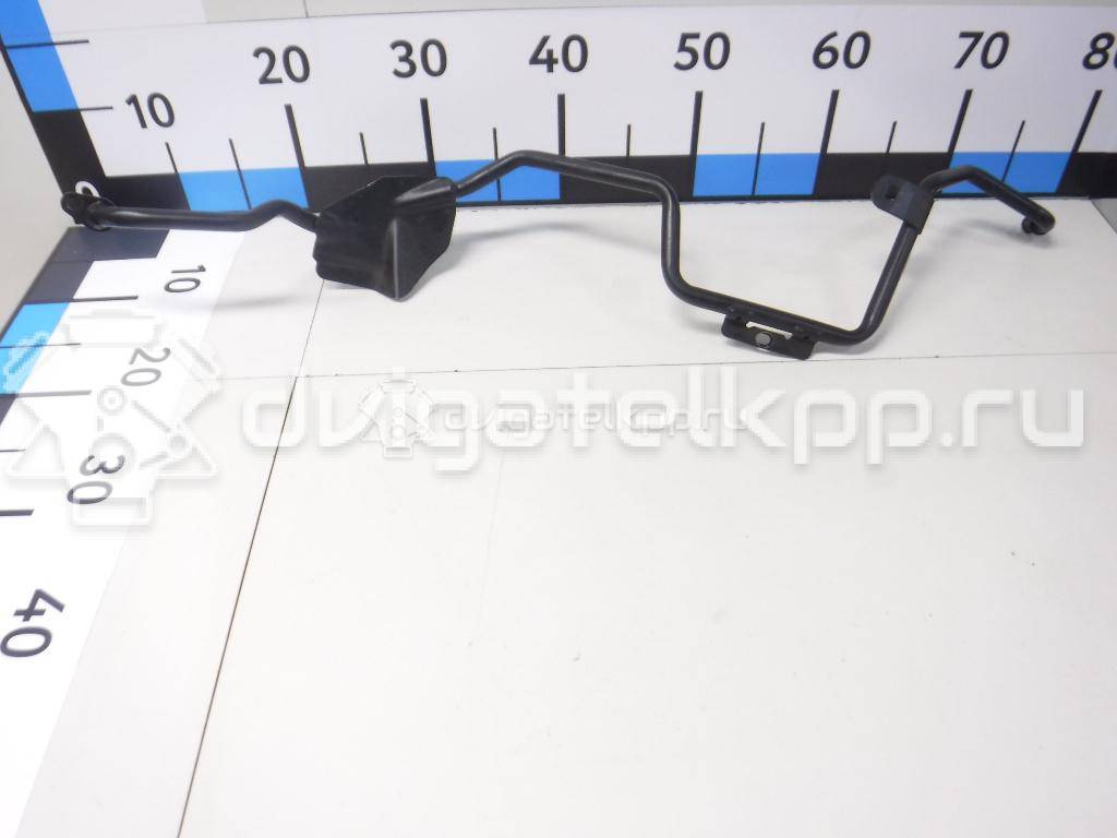 Фото Трубка масляная для двигателя 306DT для Land Rover Range Rover / Discovery 211-340 л.с 24V 3.0 л Дизельное топливо LR052353 {forloop.counter}}