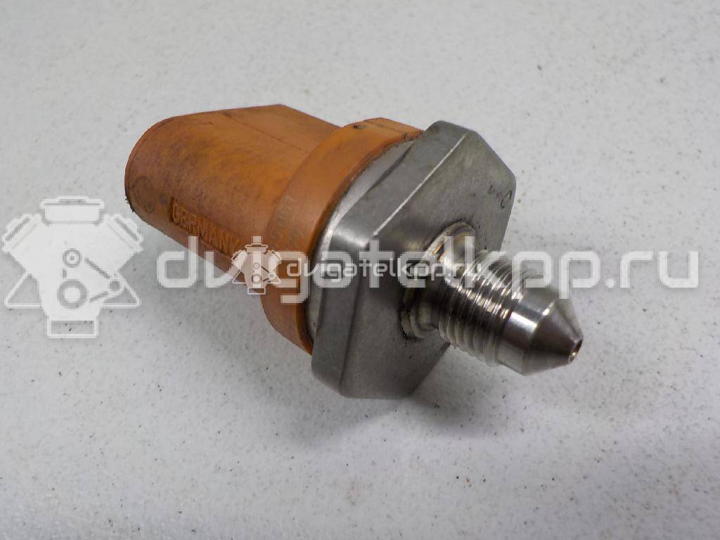 Фото Датчик давления топлива  06j906051b для Seat Ibiza / Leon / Toledo / Alhambra / Altea {forloop.counter}}