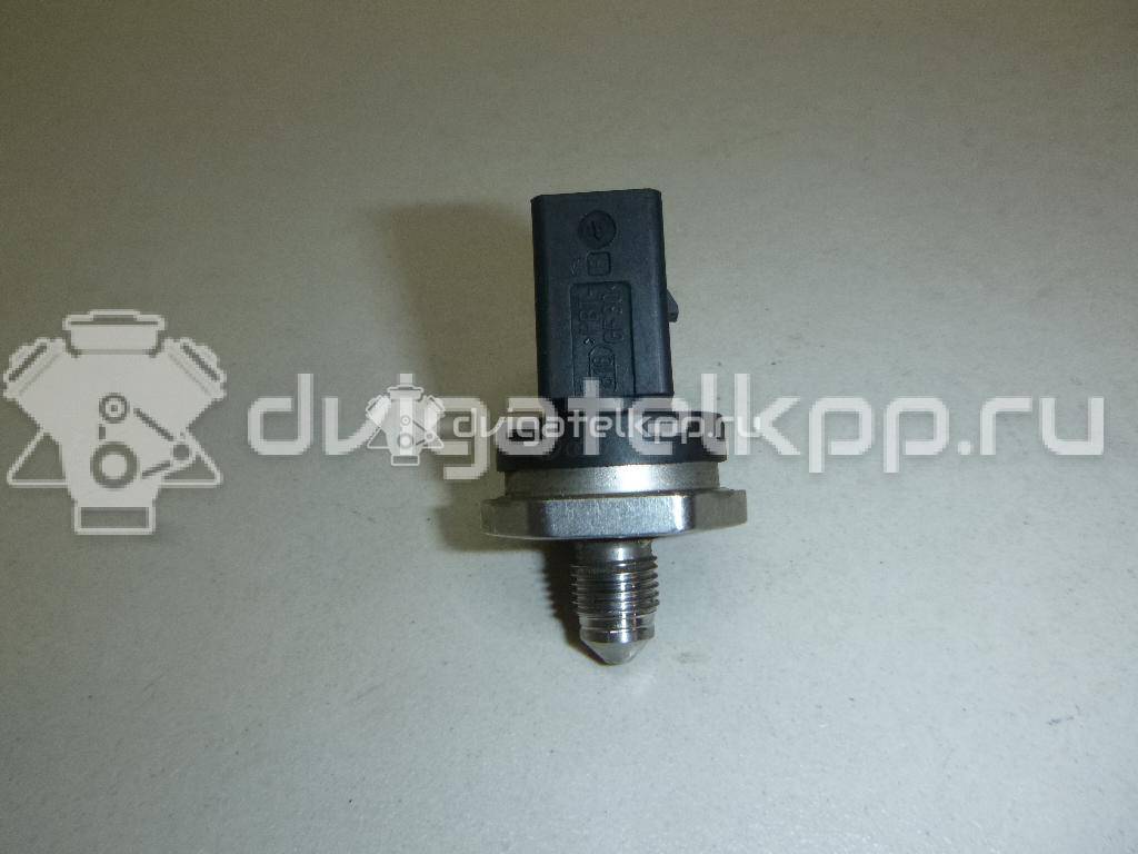 Фото Датчик давления топлива  06J906051B для Seat Ibiza / Leon / Toledo / Alhambra / Altea {forloop.counter}}