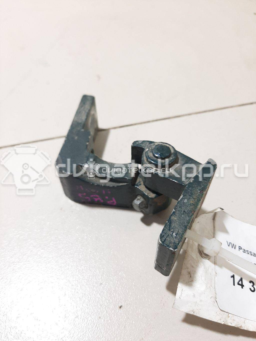 Фото Петля двери  6E0831402C для seat Arosa {forloop.counter}}