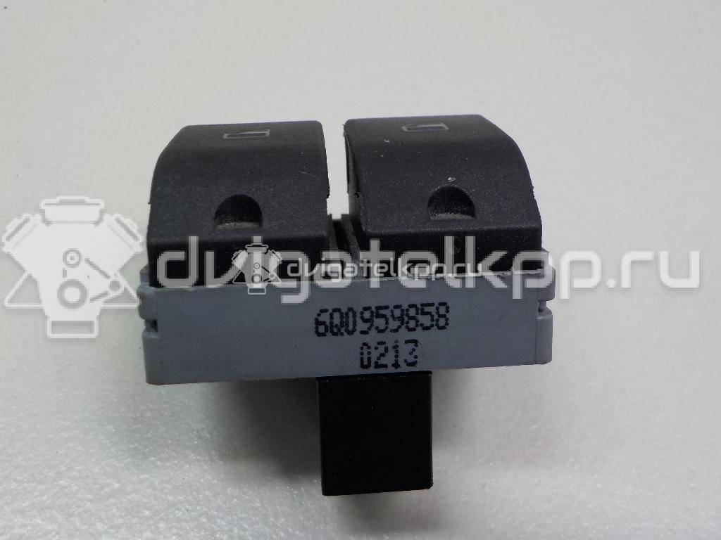 Фото Блок управления стеклоподъемниками  6Q0959858 для Seat Ibiza / Cordoba {forloop.counter}}