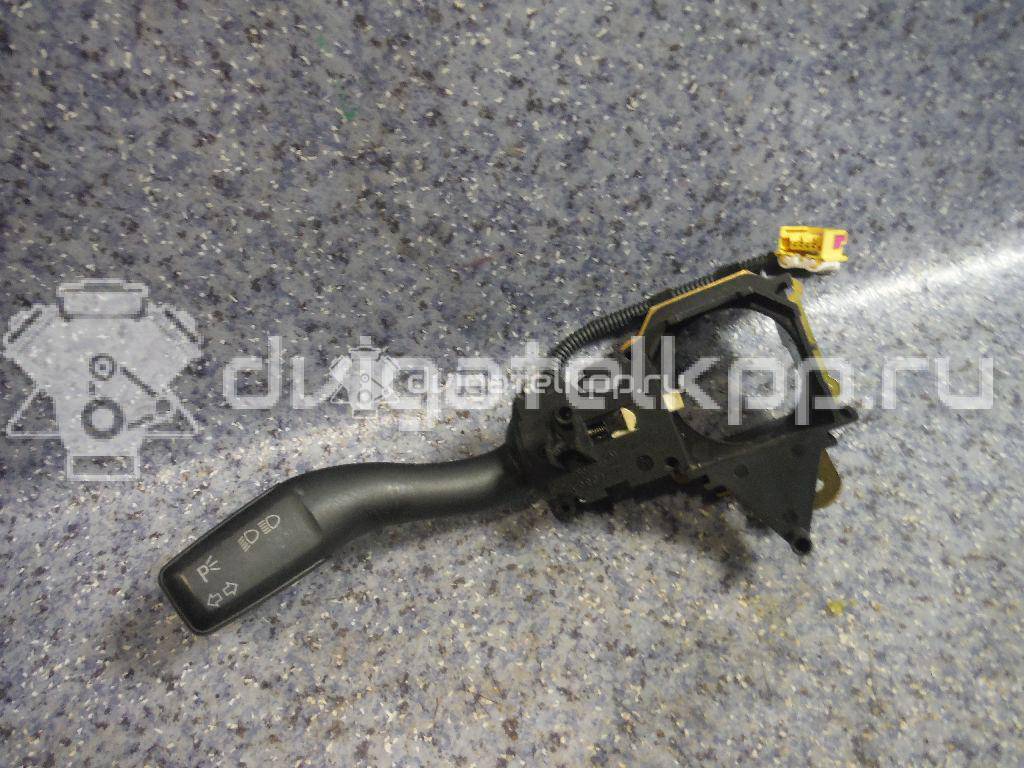 Фото Переключатель поворотов подрулевой  4e0953513a для audi A4 [B6] {forloop.counter}}