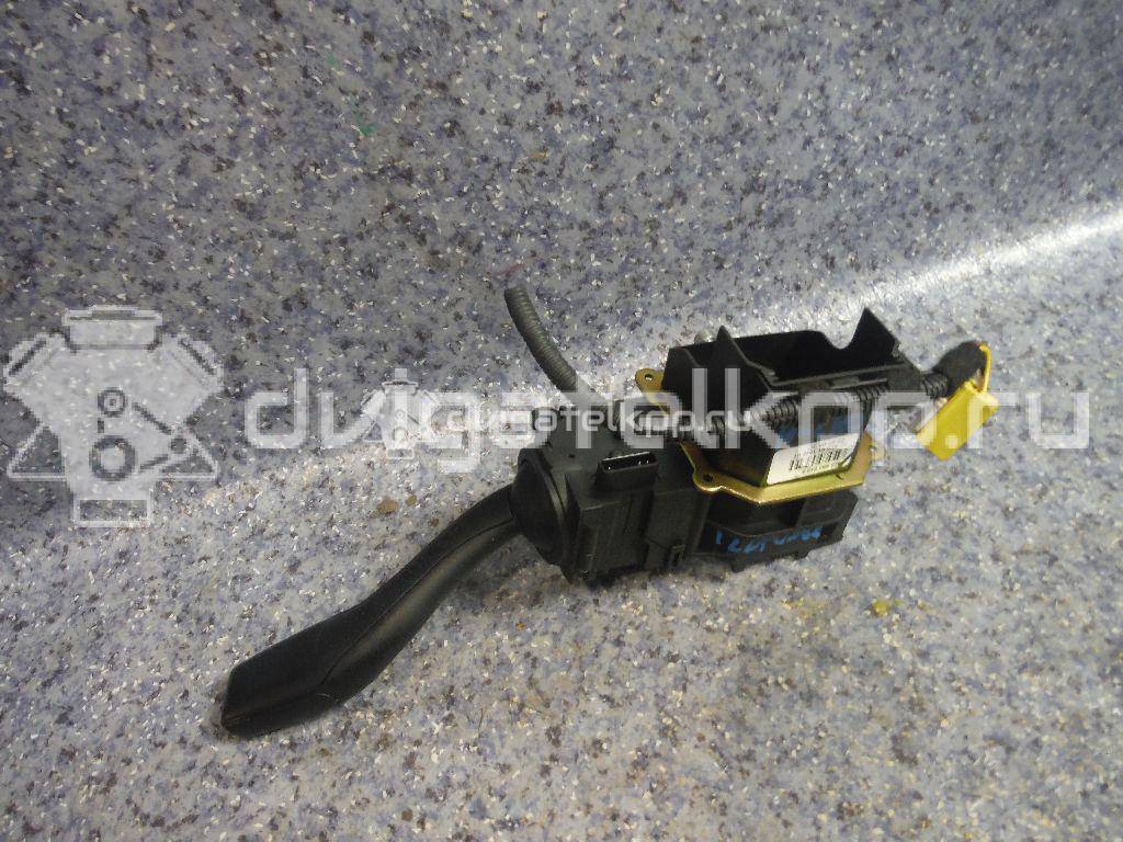 Фото Переключатель поворотов подрулевой  4e0953513a для audi A4 [B6] {forloop.counter}}