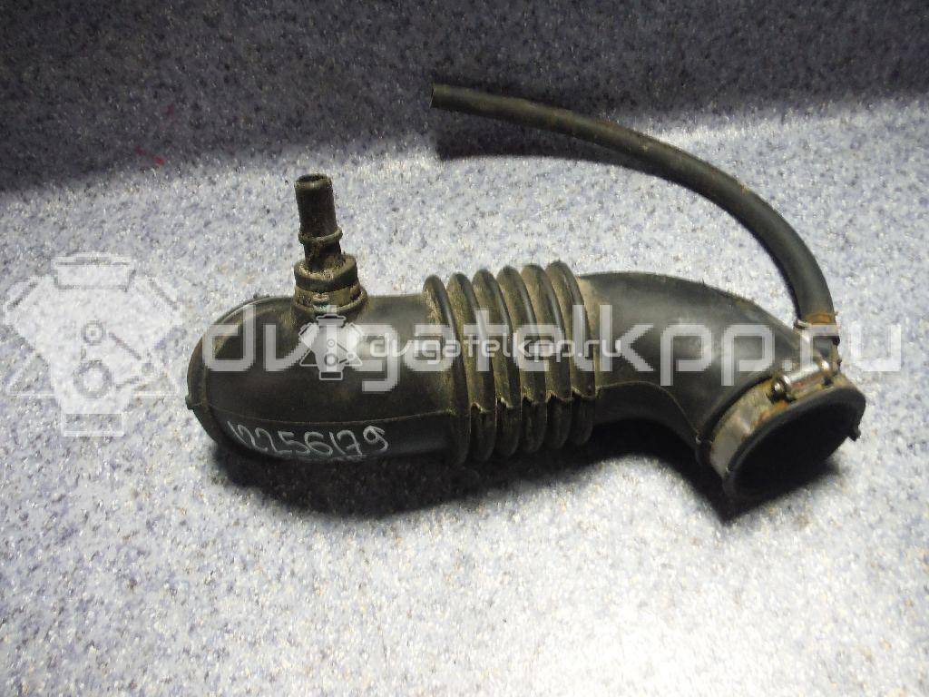 Фото Патрубок воздушного фильтра для двигателя BP (DOHC) для Mazda 323 125-130 л.с 16V 1.8 л бензин L3H61303X {forloop.counter}}