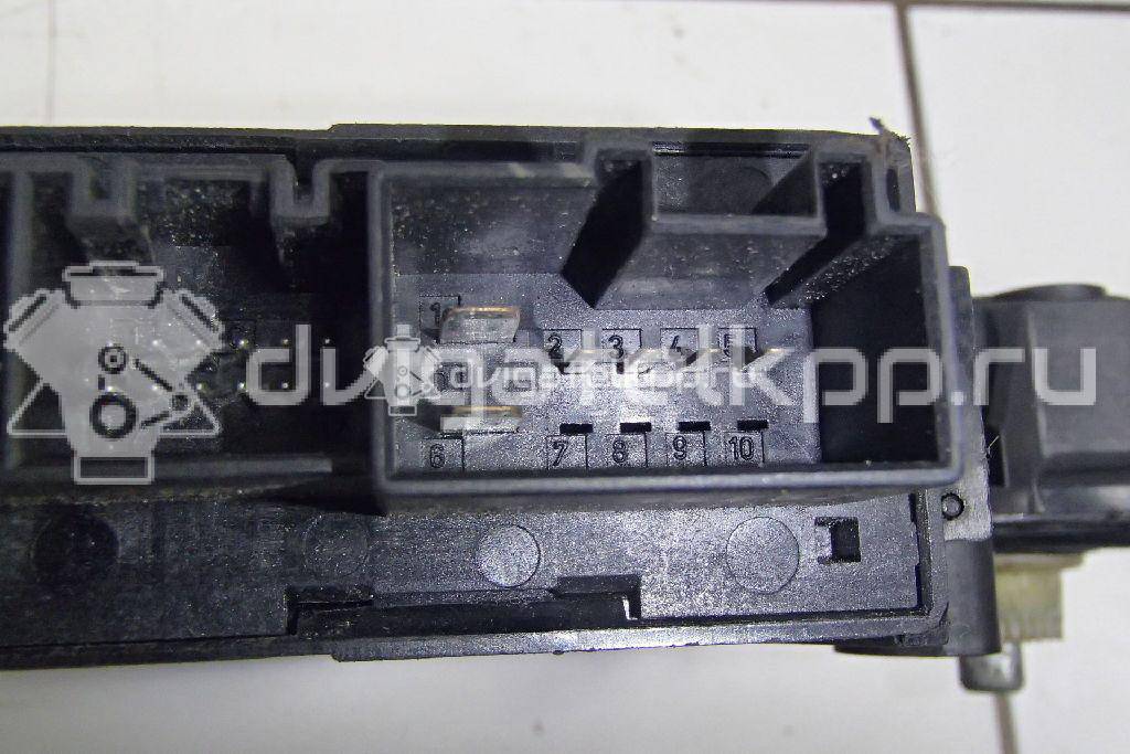 Фото Моторчик стеклоподъемника  8E0959801E для audi A4 [B6] {forloop.counter}}