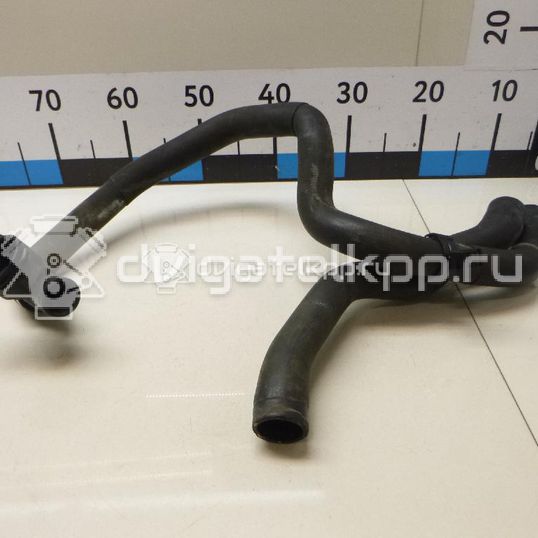 Фото Патрубок радиатора  5Q0121049AC для Seat Leon