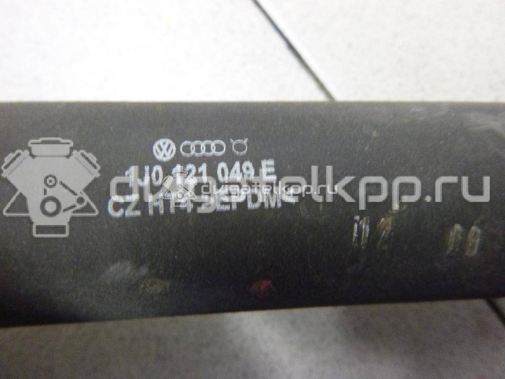 Фото Патрубок радиатора  1J0121049E для Seat Leon / Toledo {forloop.counter}}
