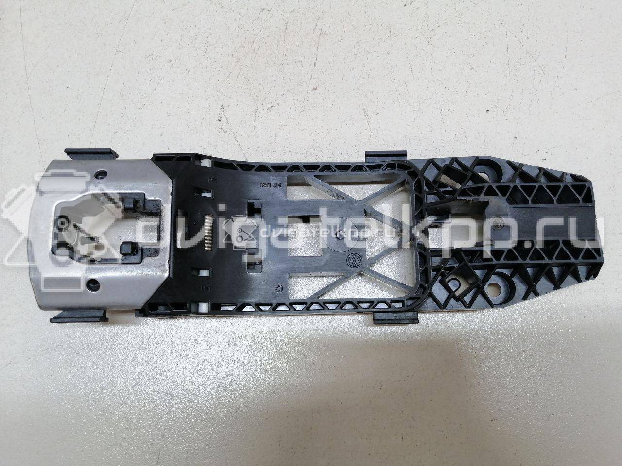 Фото Кронштейн ручки  5N0837885H для seat Leon (5F) {forloop.counter}}