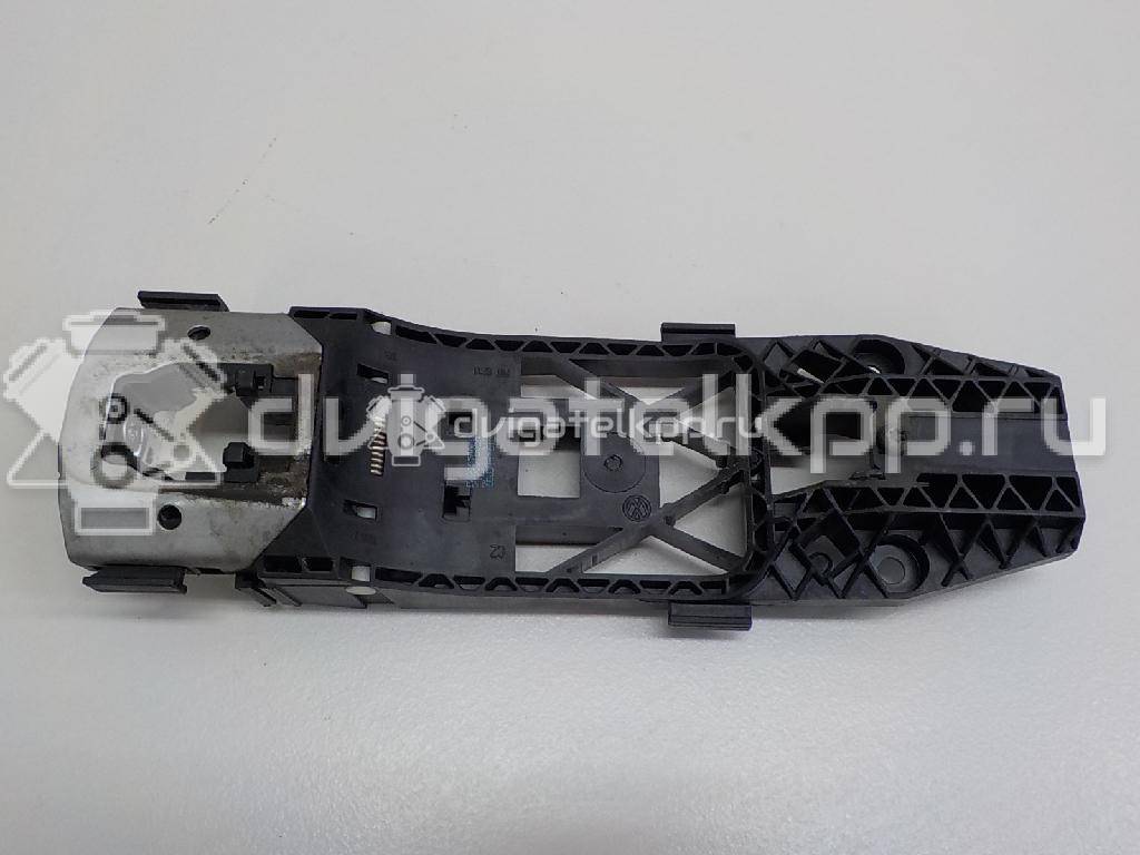 Фото Кронштейн ручки  5N0837885H для seat Leon (5F) {forloop.counter}}